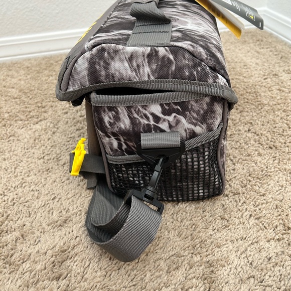 Plano B-Series 3600 Tackle Bag  Mossy Oak Manta - Picture 6 of 9